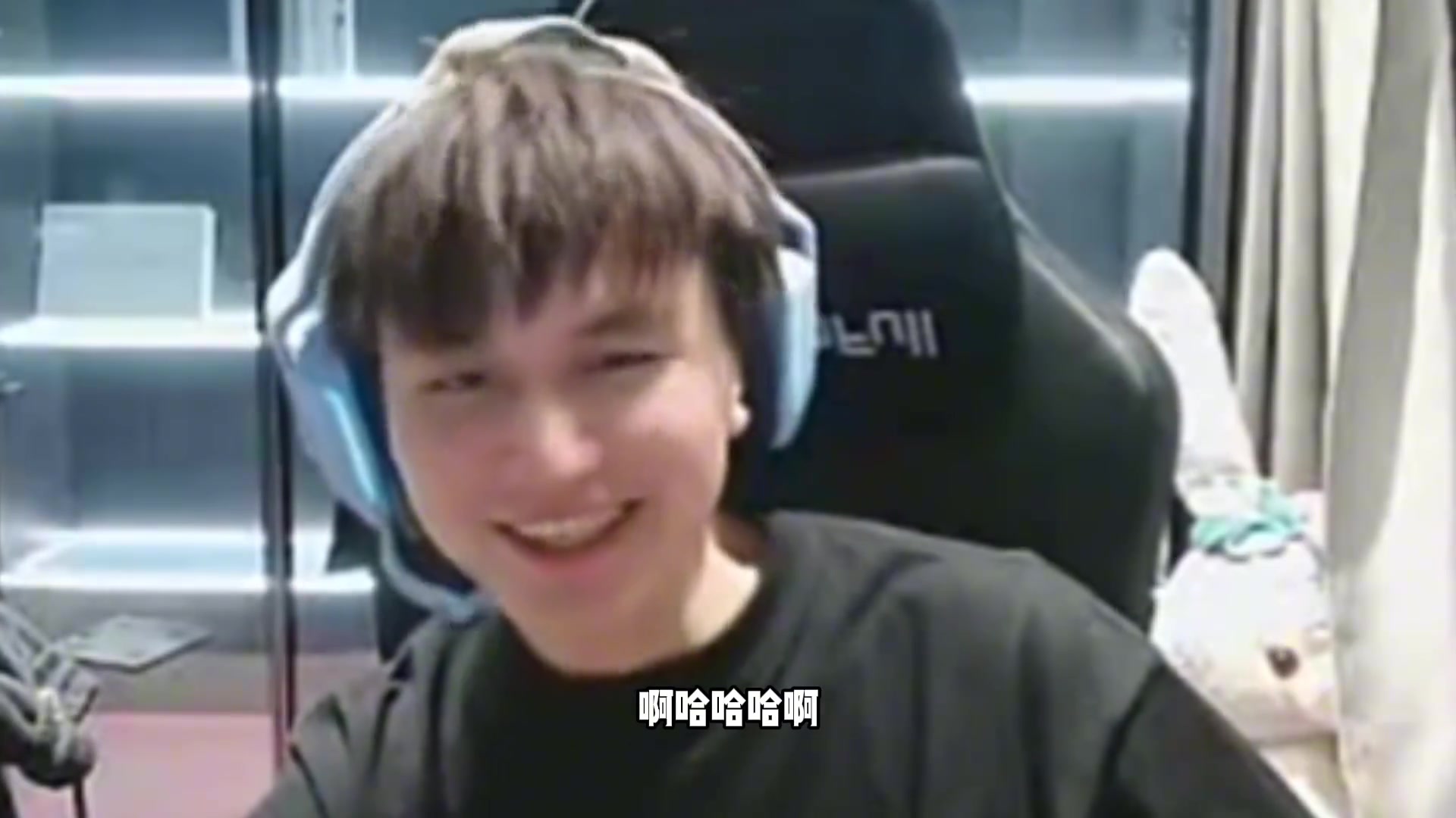 谈球吧(中国)官方网站Mark的六岁之谜终于揭晓！六岁的时候撞大运了 飞出去十米远